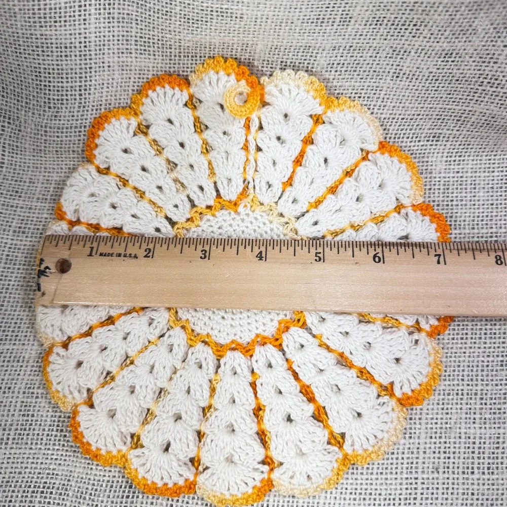 Vintage Handmade Crochet Sunflower Potholders Set of 2 White Orange Yellow 7.5in